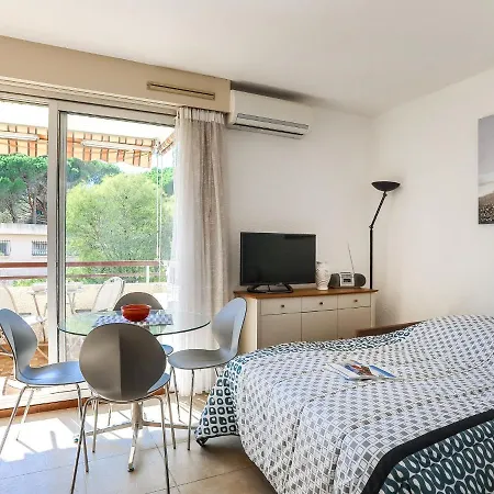 Evasion-1 By Interhome